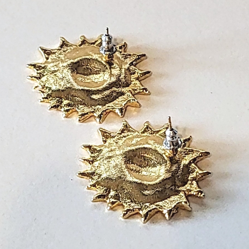 SUNFLOWER EARRINGS - GOLDTONE - PIERCED - Picture 2 of 4